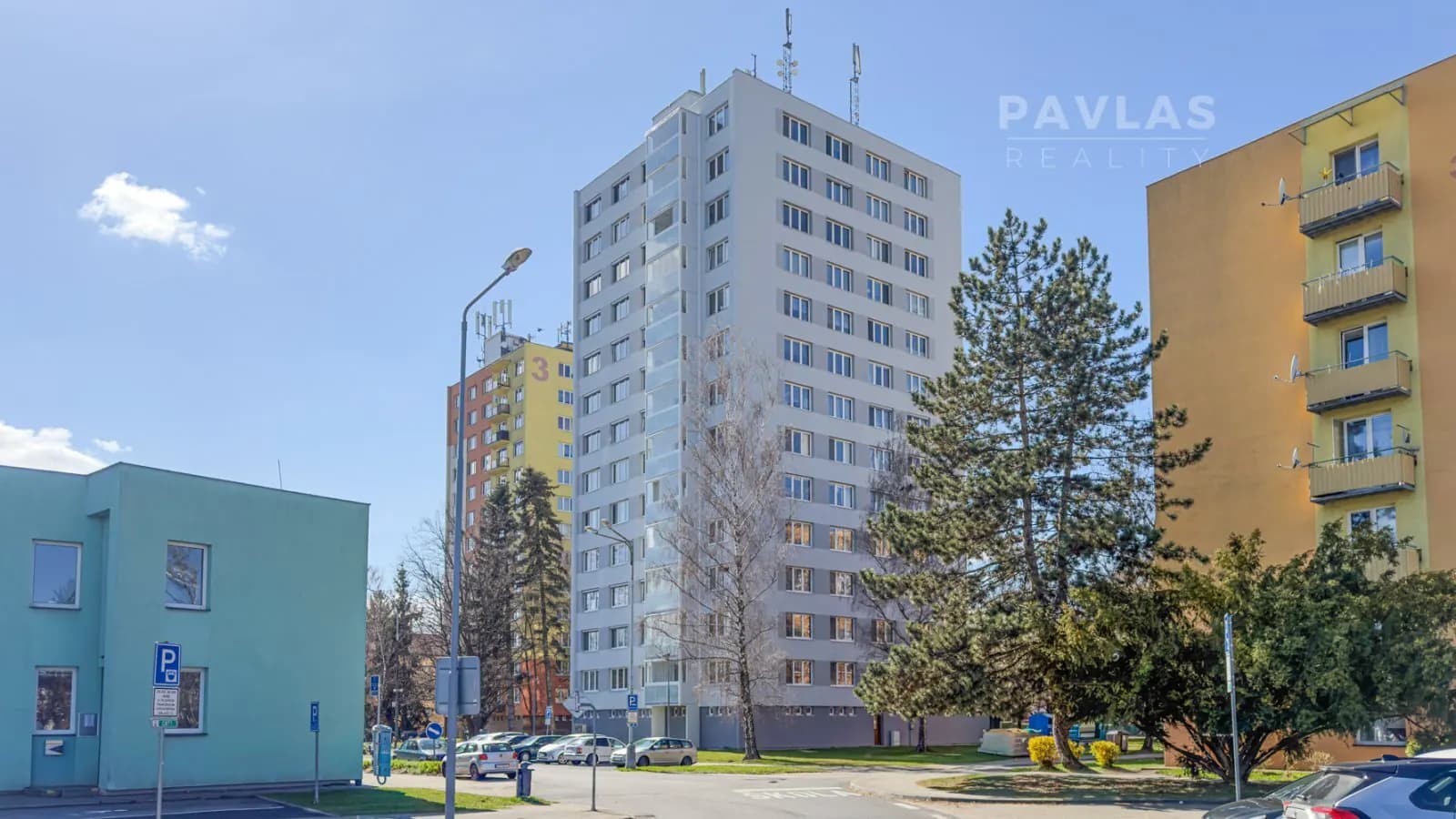 Prodej slunného bytu 3+1 s panoramatickým výhledem, ulice Plzeňská